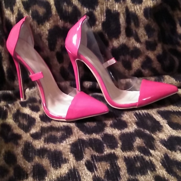 Heels - Picture 3 of 4